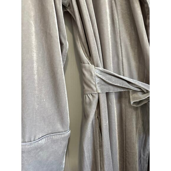 Soft Surroundings Silver Gray Velvet Silk Blend Soft Luxe Midi Length Robe XS - Picture 4 of 10